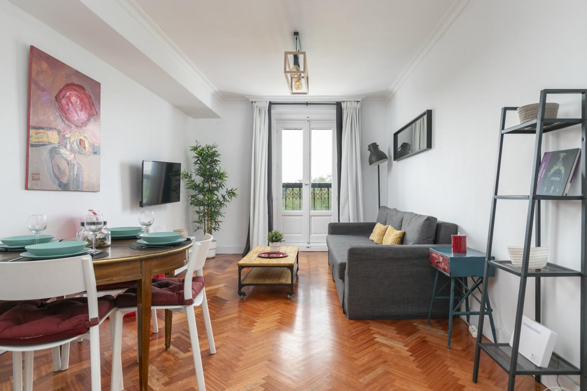 Apartamento Con Vistas Al Parque Del Retiro Мадрид Екстериор снимка